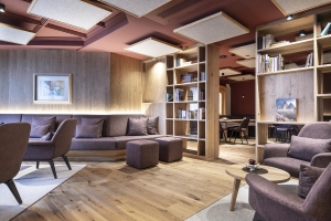 Reception & Lobby 